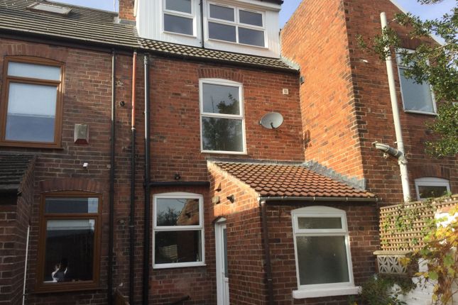 Thumbnail Terraced house to rent in Old Hall Road, Chesterfield