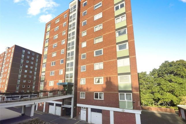 Flat 9, Blake House, Porchester Mead, Beckenham photo 4
