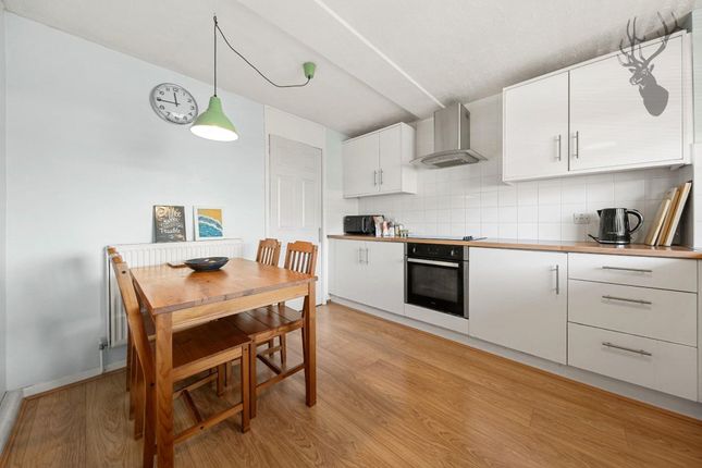 20 Sheffield Square, London photo 3