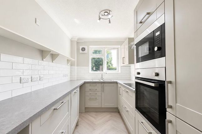 23 Melanies Gardens, Mead Lane, Bognor Regis photo 2