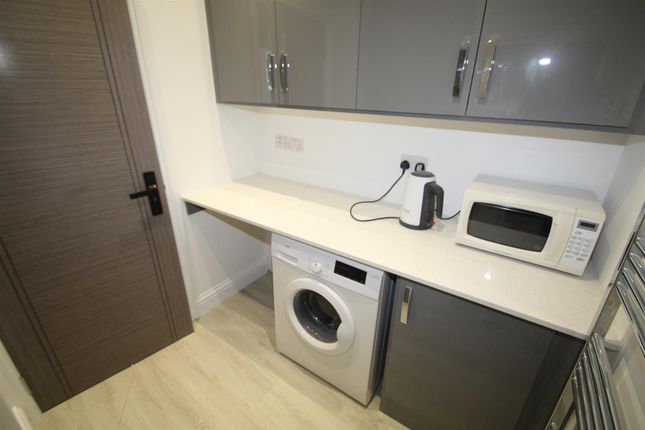 Maisonette to rent in Oldfield Lane South, Greenford
