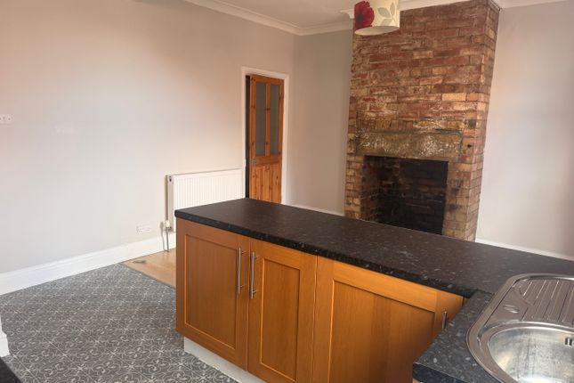 28, Noster Hill, Leeds photo 2