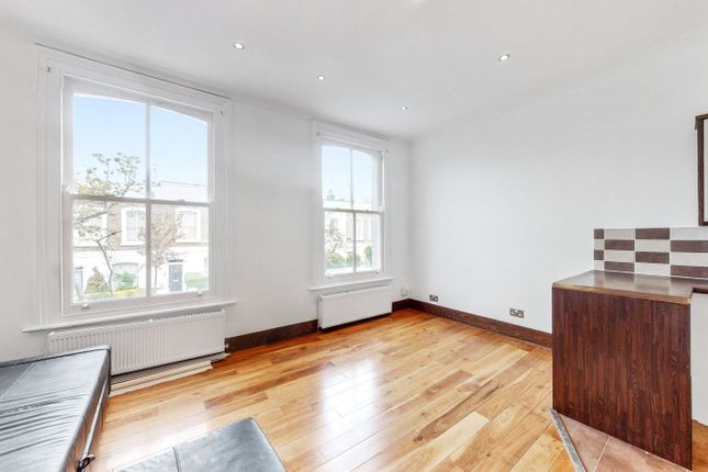 Thumbnail Flat to rent in Whewell Road, Islington, London