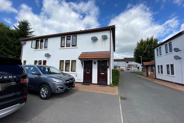 Flat for sale in Cherry Tree Court, Calne