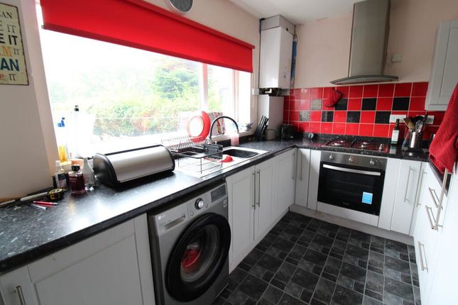 56, Ryden Avenue, Leyland photo 4