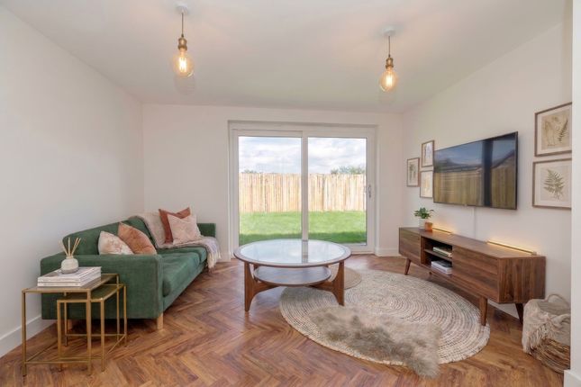 25 Spurling Close, Newmarket photo 2