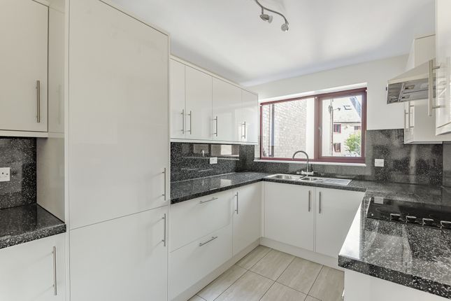 Flat for sale in Bywater Place, London