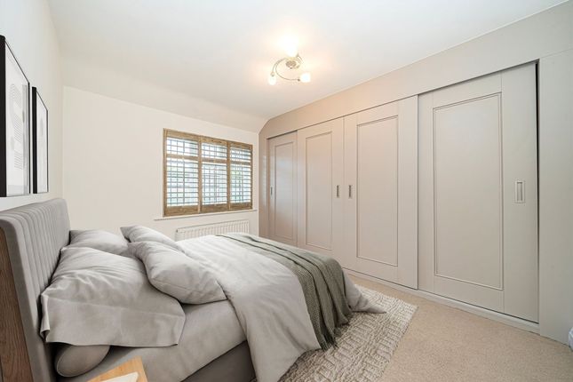 42, Esher Road, East Molesey photo 4