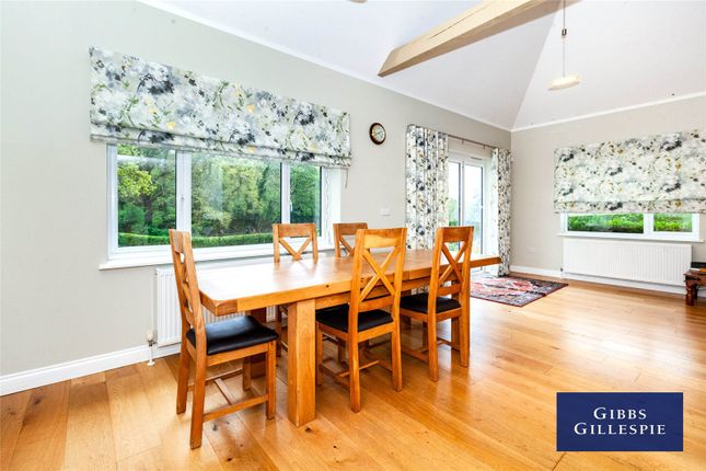 Parkwood Lodge, Maltmans Lane, Chalfont St. Peter photo 4