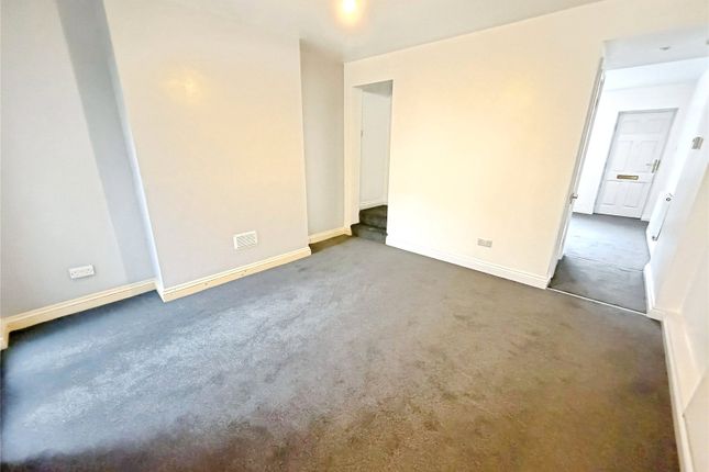 22, Springfield Gardens, Derbyshire photo 4