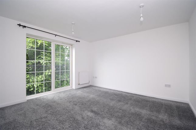 11, St Christophers Walk, Burton Street photo 3