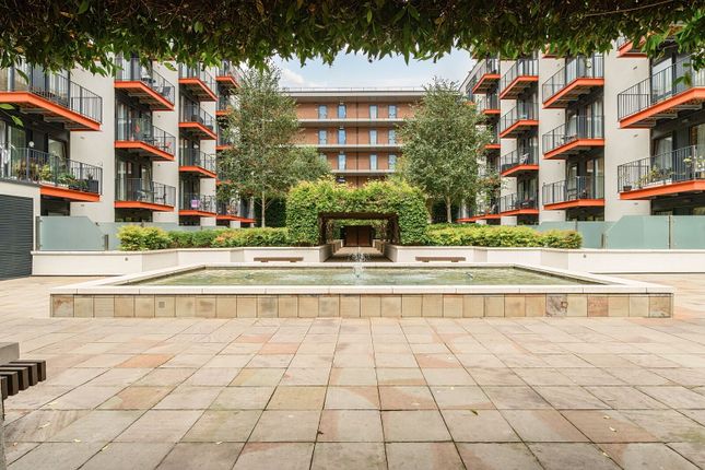 Warehouse Court, Woolwich Riverside photo 3