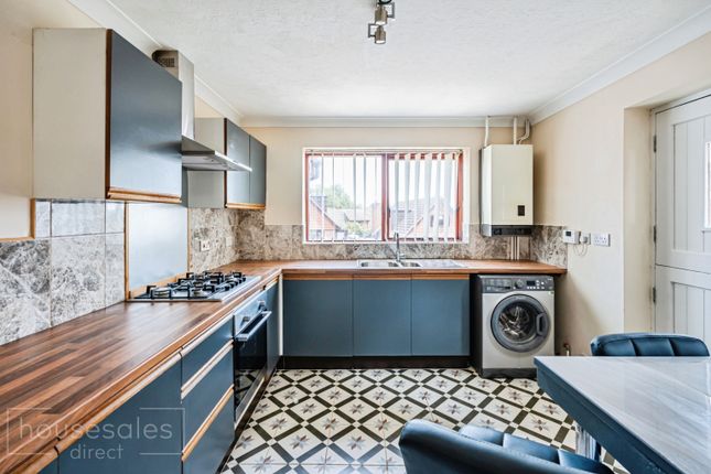 11, Augustus Way, St. Leonards-on-Sea photo 2