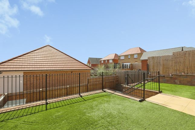 14, Charnley Drive, Northwich photo 4
