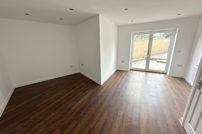 3, Glebe Road, CHELMSFORD photo 4