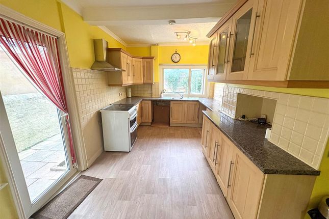 13, North Ham Road, Littlehampton photo 2