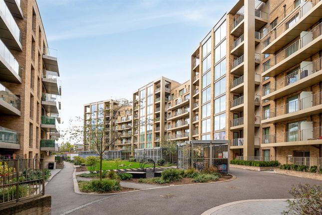 2-bed flat on 14 Fitzroy Court,, 2 Garnet Place, West Drayton, £387,000