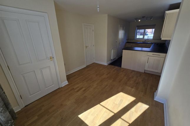 15, Bramley Way, Doncaster photo 4