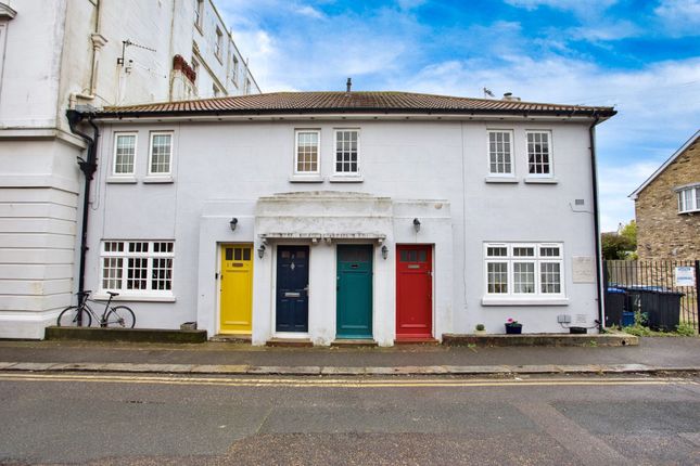Thumbnail Flat to rent in Peter Street, Deal