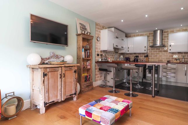 Flat for sale in The Quay, East Looe
