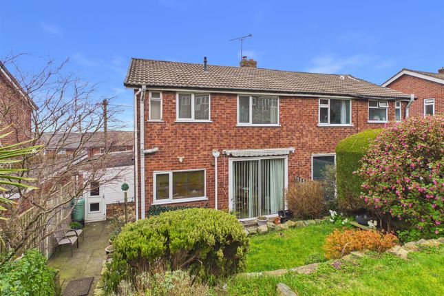 68, Hollins Spring Avenue, Dronfield photo 3