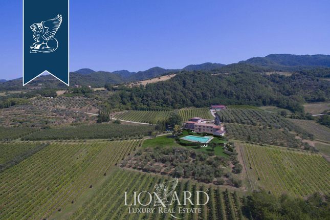Farm for sale in Vicchio, Firenze, Toscana