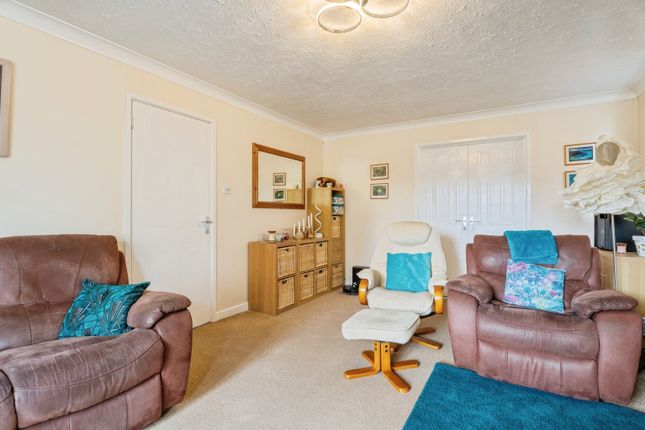 26, Swallow Drive, Stowmarket photo 4