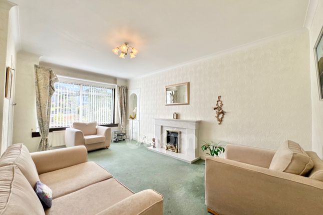 297, Glasgow Road, Paisley photo 2