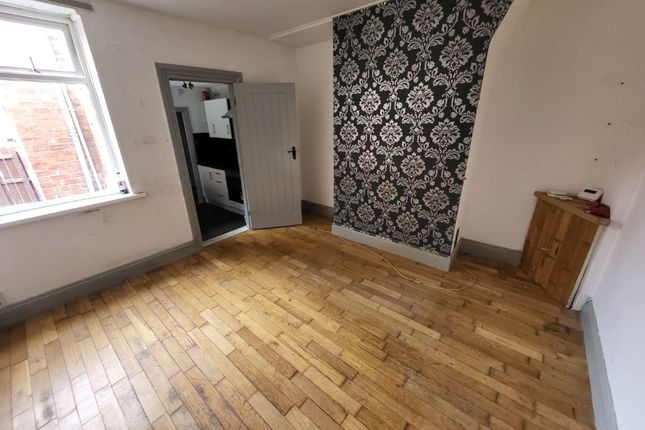 82 Axwell Terrace, Newcastle upon Tyne photo 3