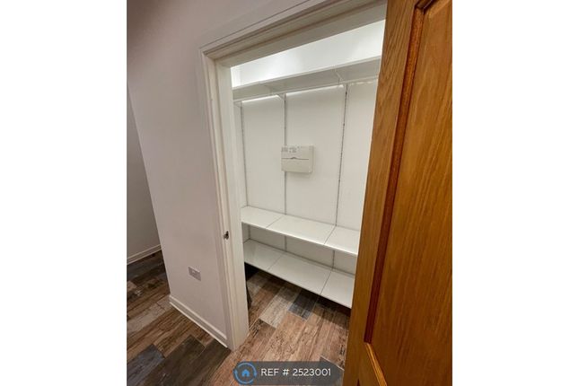 Apartment, B Braceby Avenue, Birmingham photo 5