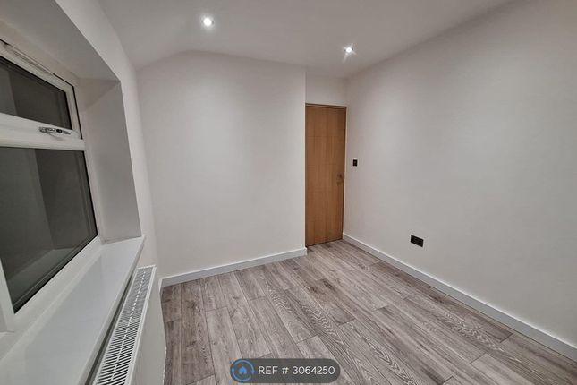 Randolph Road, Slough photo 5
