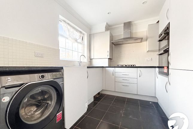 21, Abbey Drive, Dartford photo 4