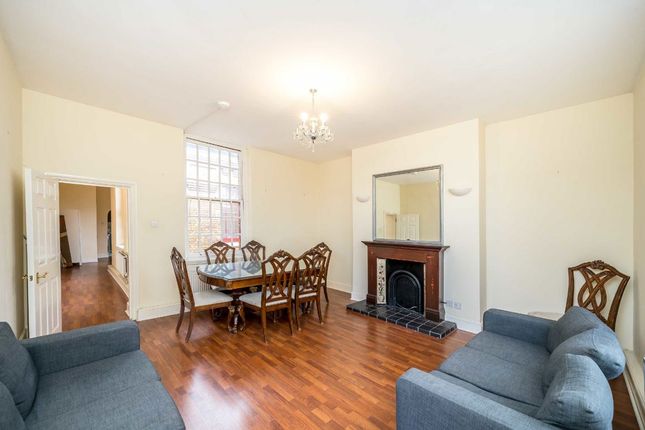 Flat 22, Osterley Gardens, Chevy Road, Southall photo 2