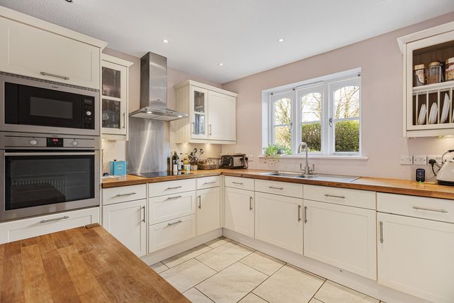 8, Bridus Mead, Blewbury photo 2