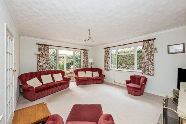 Millfield Mill Lane, Crawley photo 4