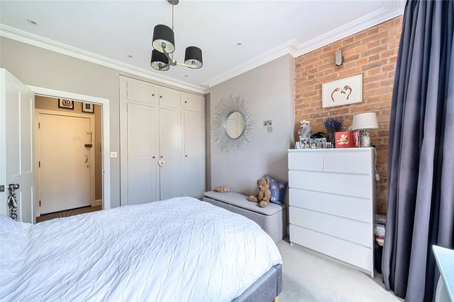 Flat for sale in Weston Park, Crouch End