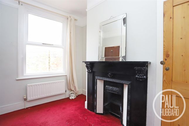 Property to rent in Alexandra Road, Lowestoft