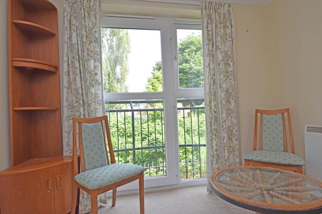12 Clarks Court, High Street, Cullompton photo 4