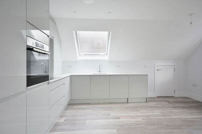 Apartment 6 - Pillarbox House, Godstone Hill, Godstone photo 4