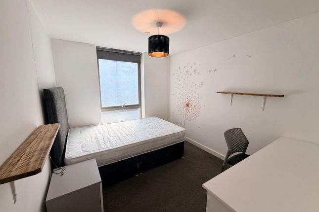 Room 5, 26, Sudbury Street, Sheffield photo 4