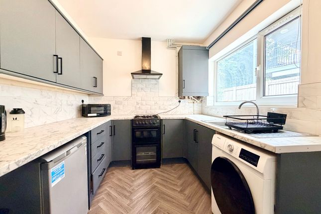 13 Willoughby Avenue, Nottingham photo 4