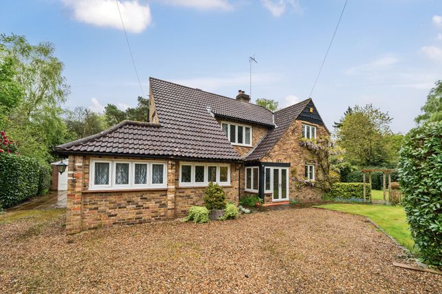 Thumbnail Detached house for sale in Fulmer Common Road, Iver