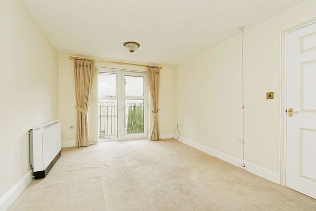 Flat for sale in Warren Lodge, Canterbury