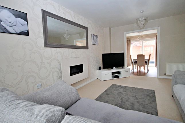 Detached house to rent in Peel Drive, Wilnecote, Tamworth