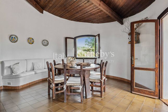 Villa for sale in Puntaldia, Lu Impostu, San Teodoro, Sardegna