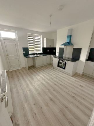 3 Bedroom Terraced House For Rent In 43 Caxton Street, Honeywell, Barnsley, S70 2Lf