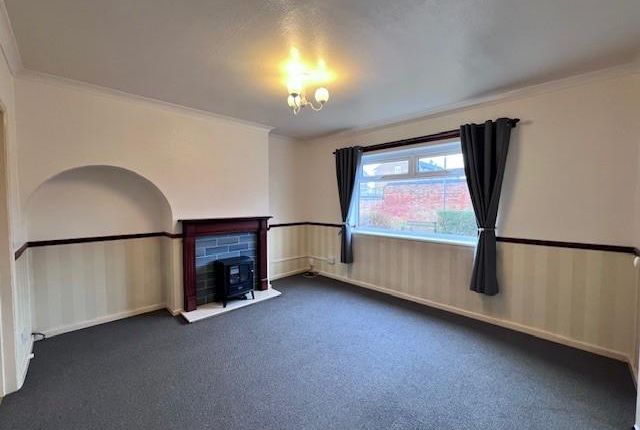 68, Laurel Crescent, Nottinghamshire photo 2