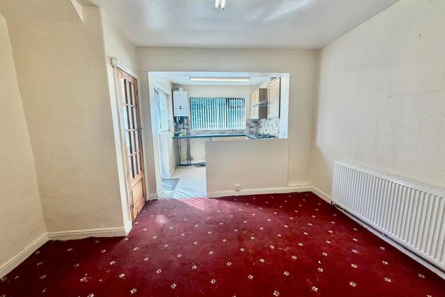 26, Nancroft Mount, Leeds photo 4