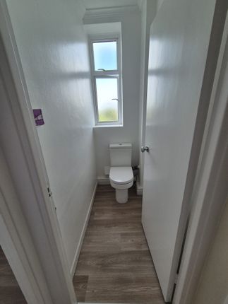  Flat 30 The Lawns, Lee Terrace, London photo 2