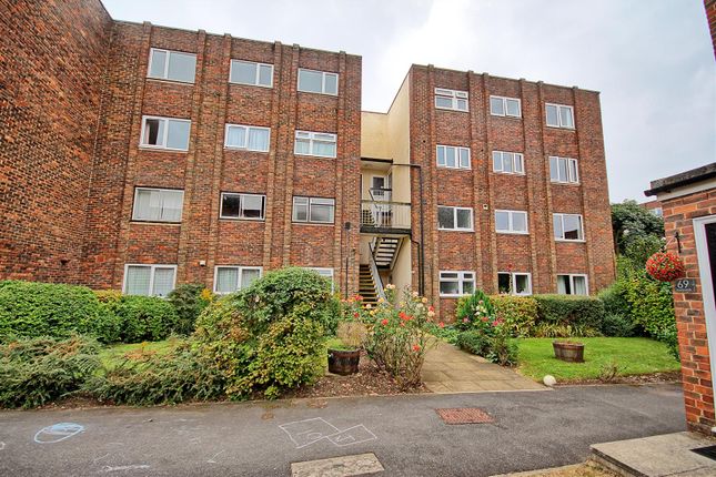 Thumbnail Maisonette for sale in Broadmeads, Ware